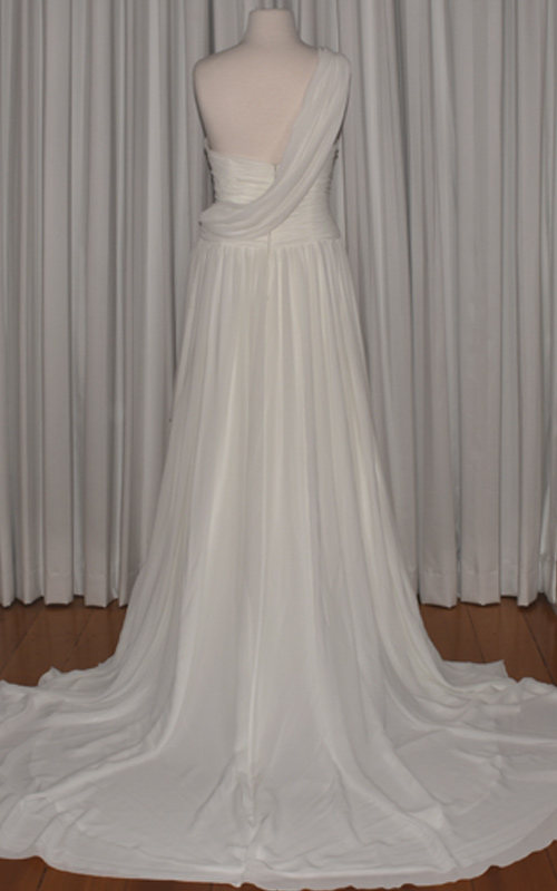 ivory chiffon wedding dress