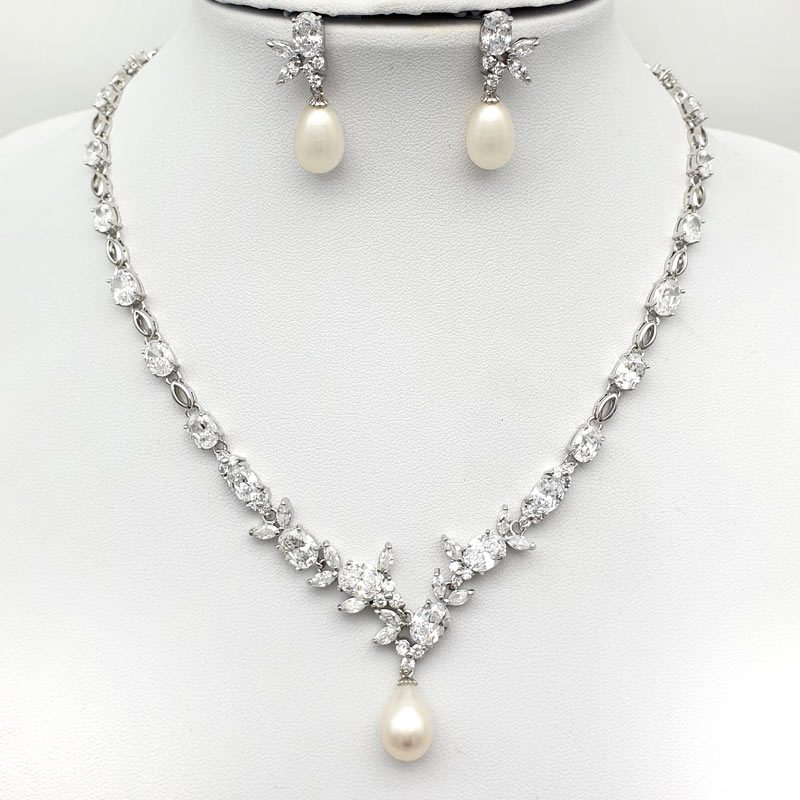 fresh water pearl bridal necklace set