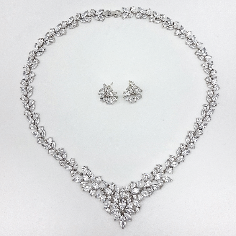 bridal necklace and earring set