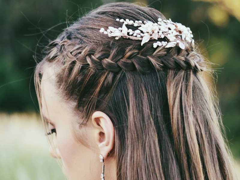 gorgeous bridal hair accessories
