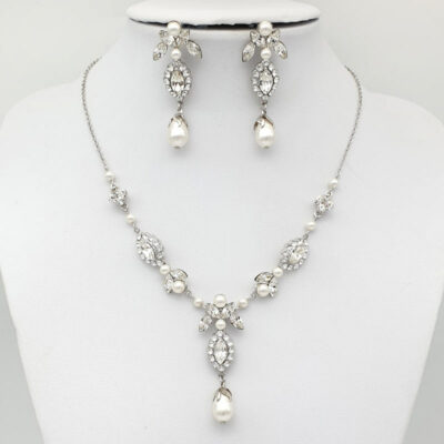 pearl and crystal bridal necklace set