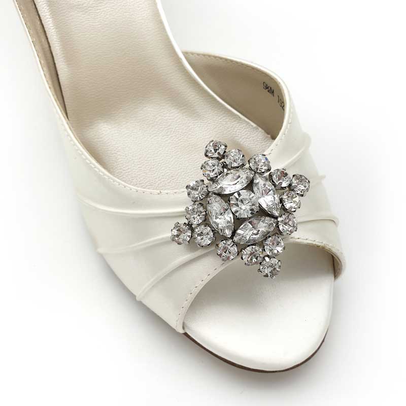 silver diamond shape shoe clips