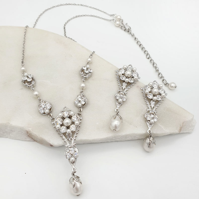 Pearl and crystal necklace set