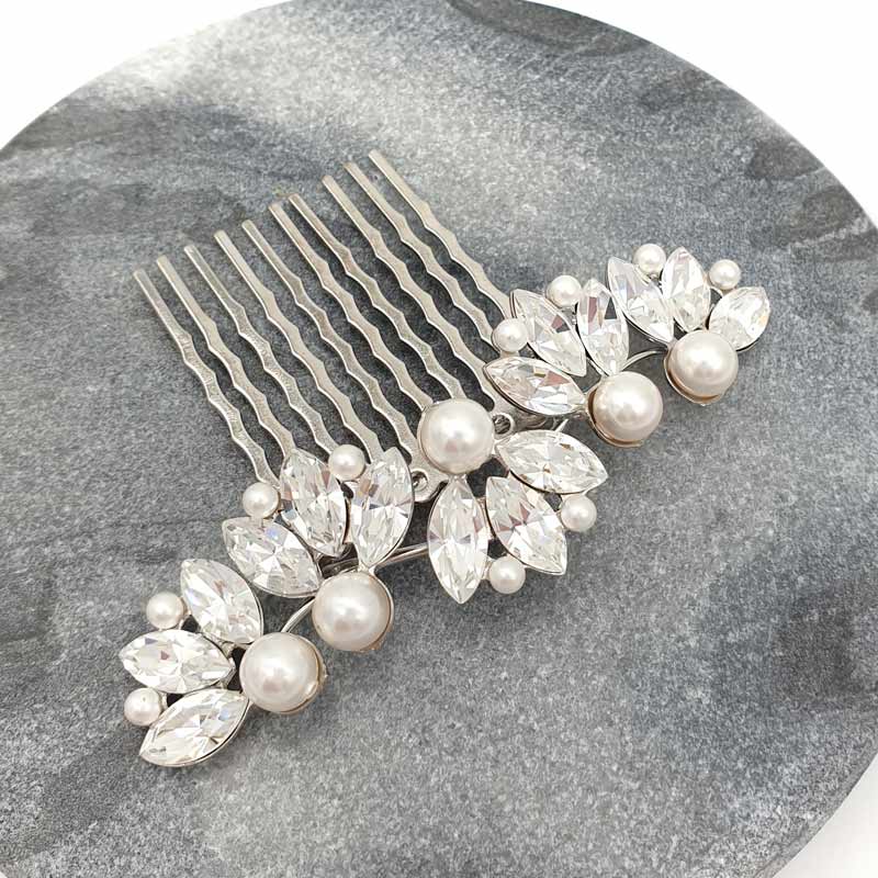 Crystal and pearl bridal comb