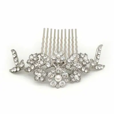 Bespoke pearl and crystal comb