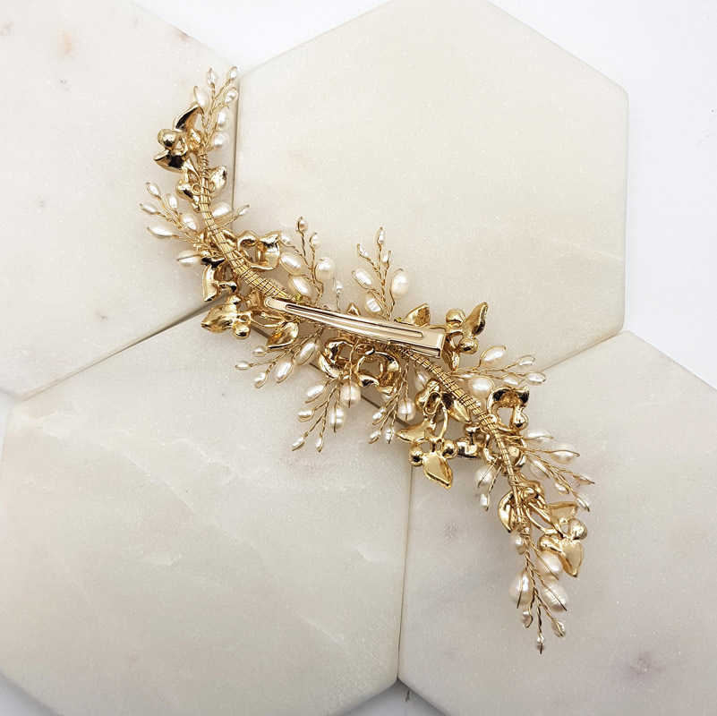 Gold pearl hair clip