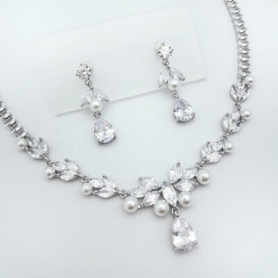 Silver cz and pearl necklace set