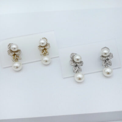 Floral pearl drop earrings
